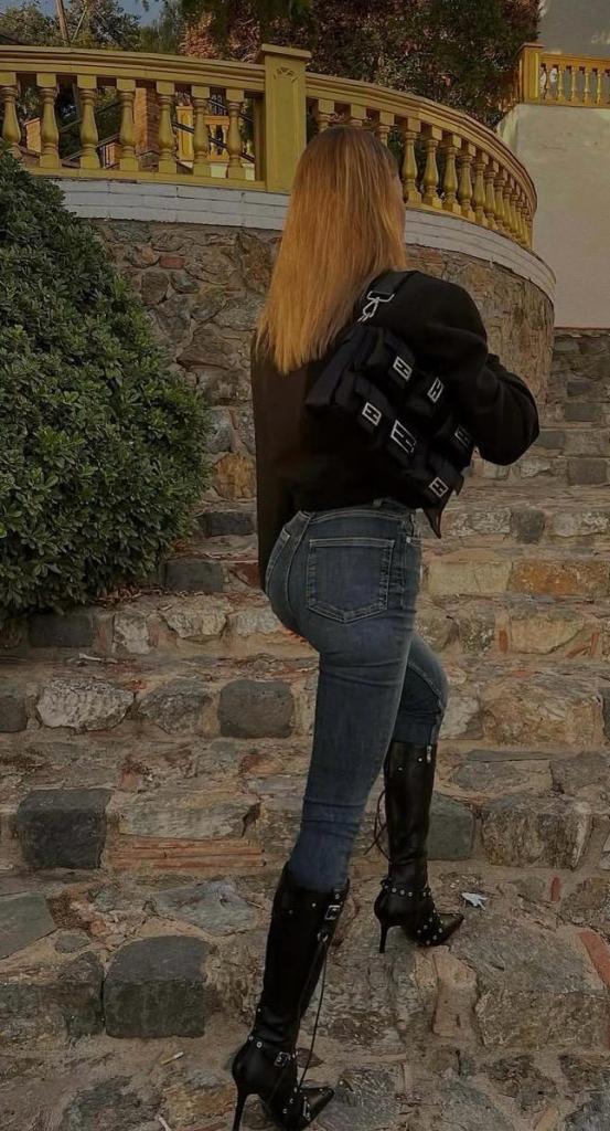 666401195: Chica busca chico en Madrid