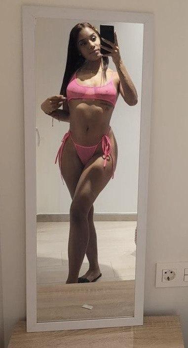 Chica busca chico en Málaga: Chica busca chico