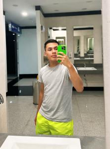 631232992: Chico busca chica en Madrid