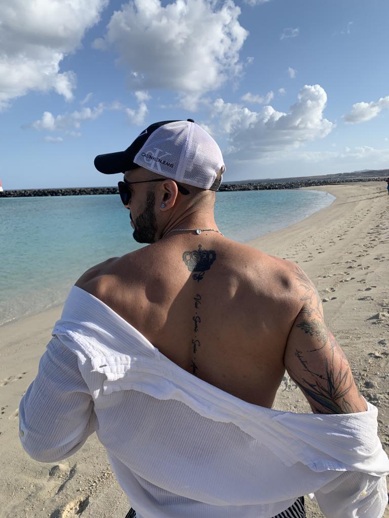 Chico busca chica en Málaga: 