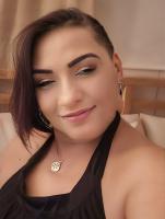 697740264: Chica busca chico en Navarra