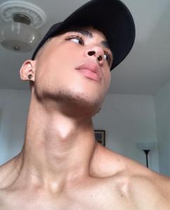 672992390: Chico busca chica en Murcia