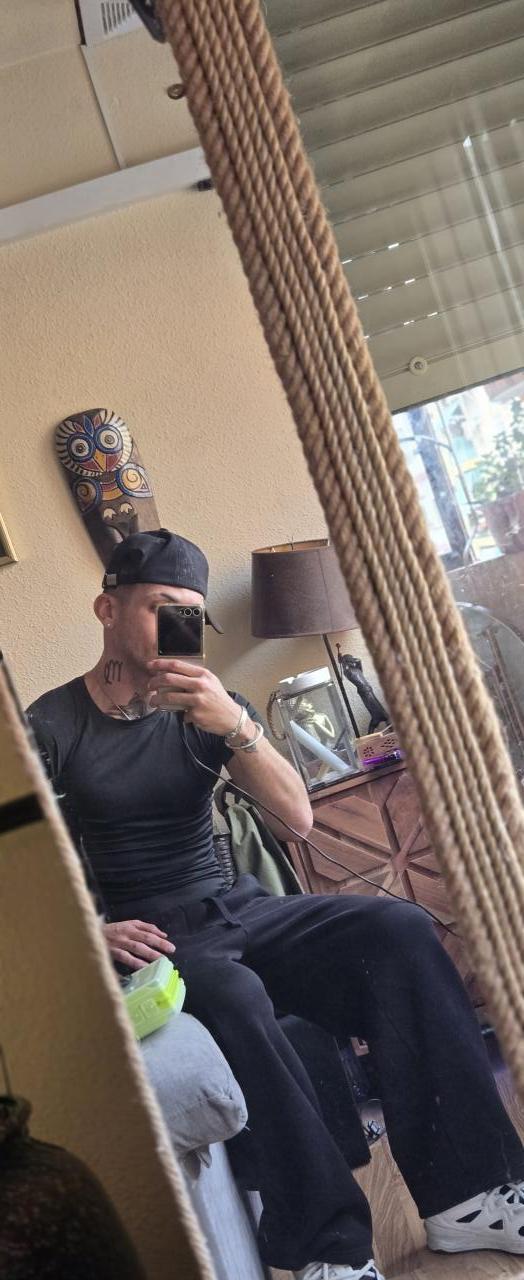 Chico busca chica en Alicante: 