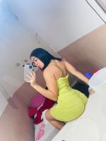 613904084: Chica busca chico en Barcelona