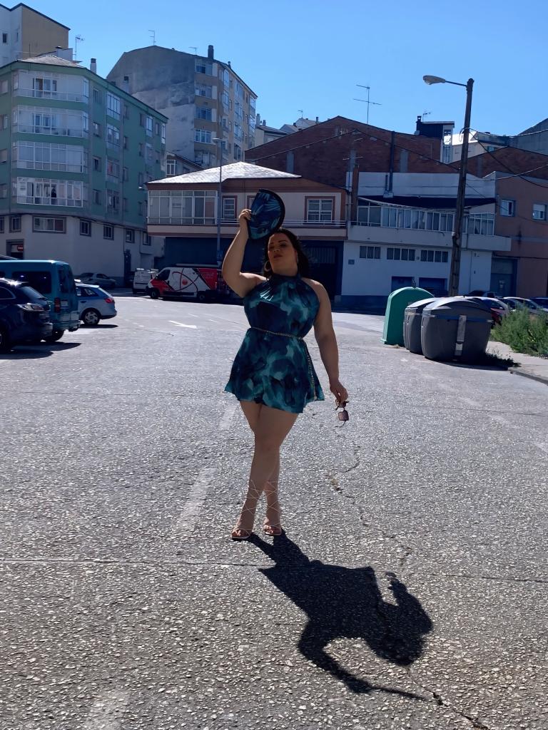 645481763: Transexual en León