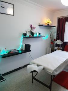 604148935: Chica busca chico en Zaragoza