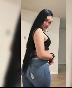 672886635: Chica busca chico en Cádiz