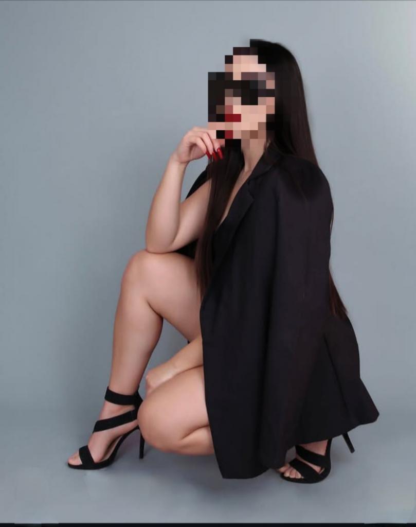 613240415: Chica busca chico en Guipúzcoa