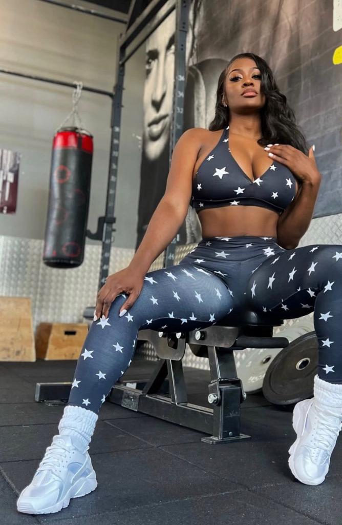 Chica busca chico en Cádiz: 