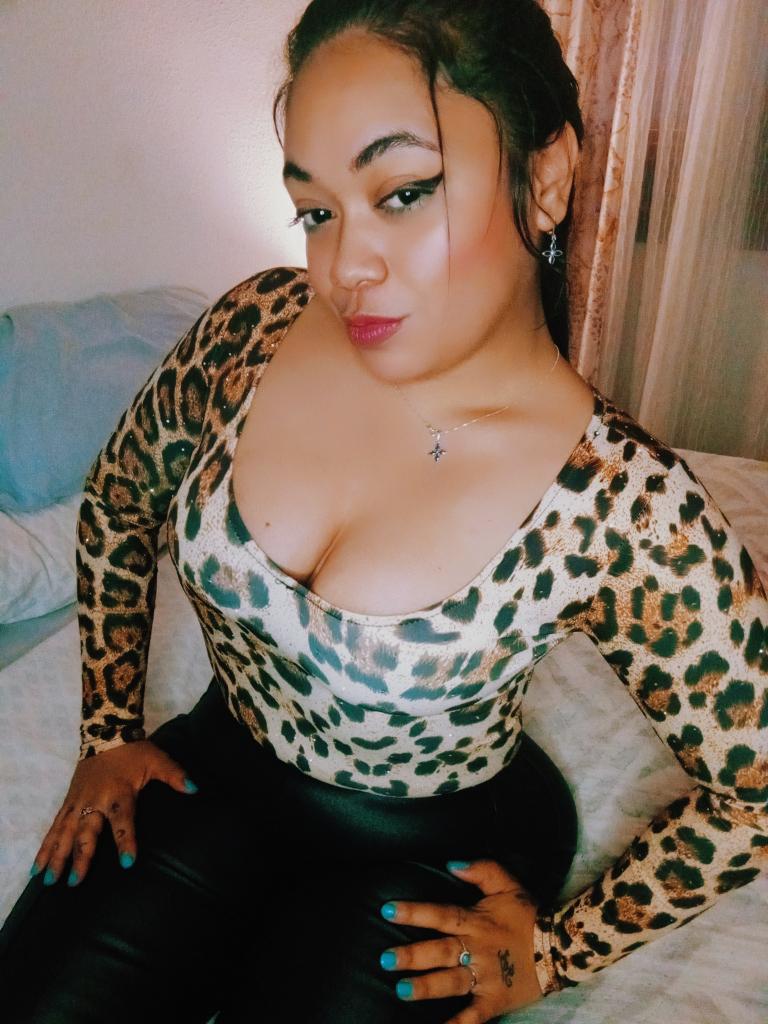 Chica busca chico en Tenerife: 