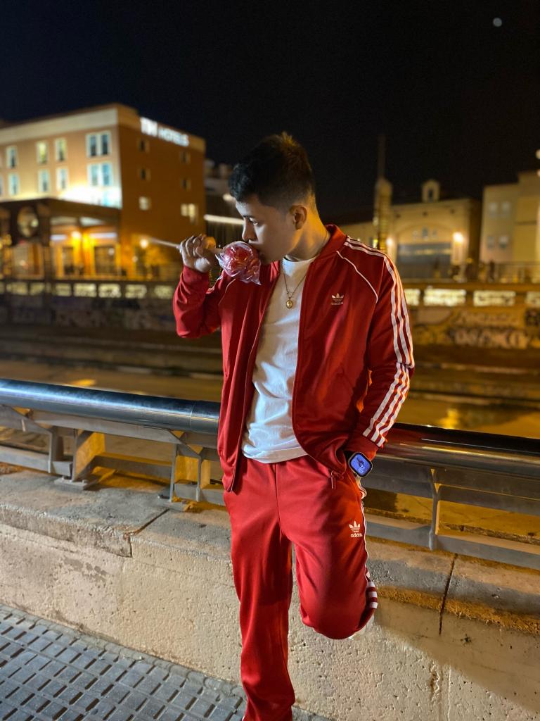 Chico busca chica en Alicante: 