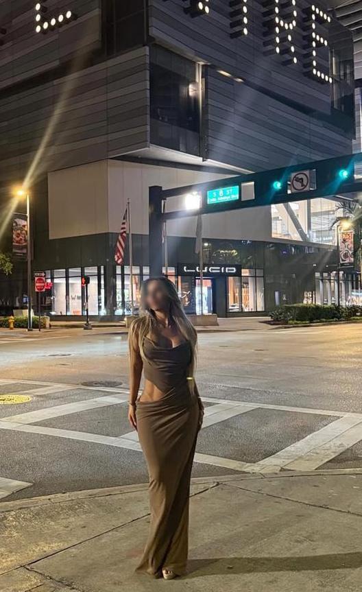 Chica busca chico en Almería: 