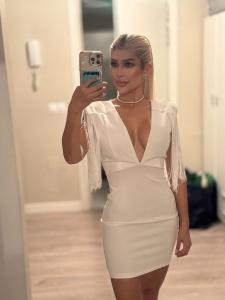 687749318: Chica busca chico en Málaga