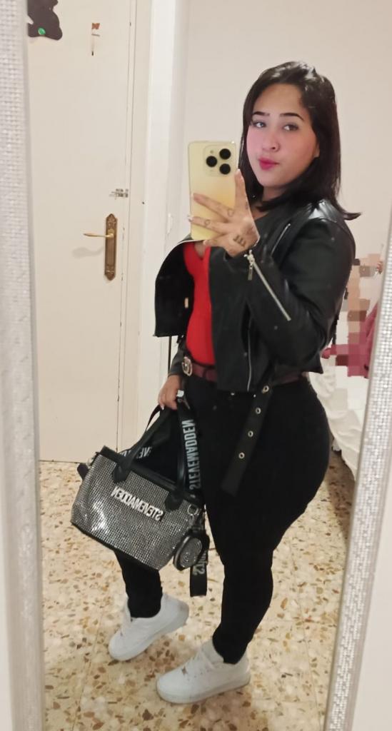 662557435: Chica busca chico en Madrid