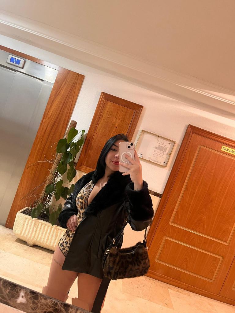 Chica busca chico en Cádiz: 