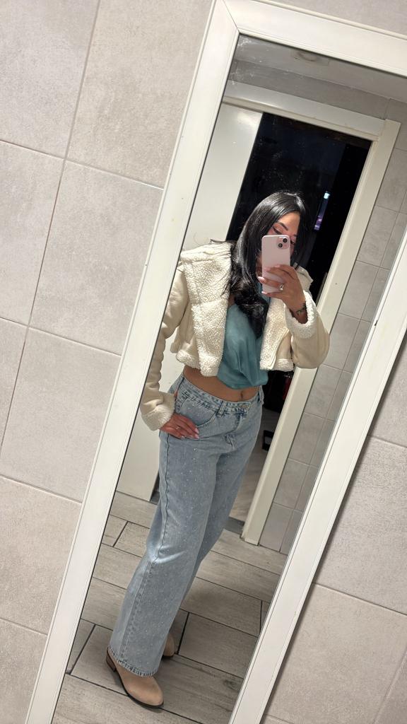 742059559: Chica busca chico en Madrid