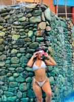 633381351: Chica busca chico en Sevilla