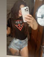 607479662: Chica busca chico en Barcelona