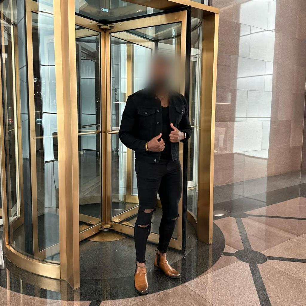 Chico busca chica en Barcelona: 