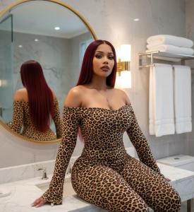 647721233: Chica busca chico en Murcia