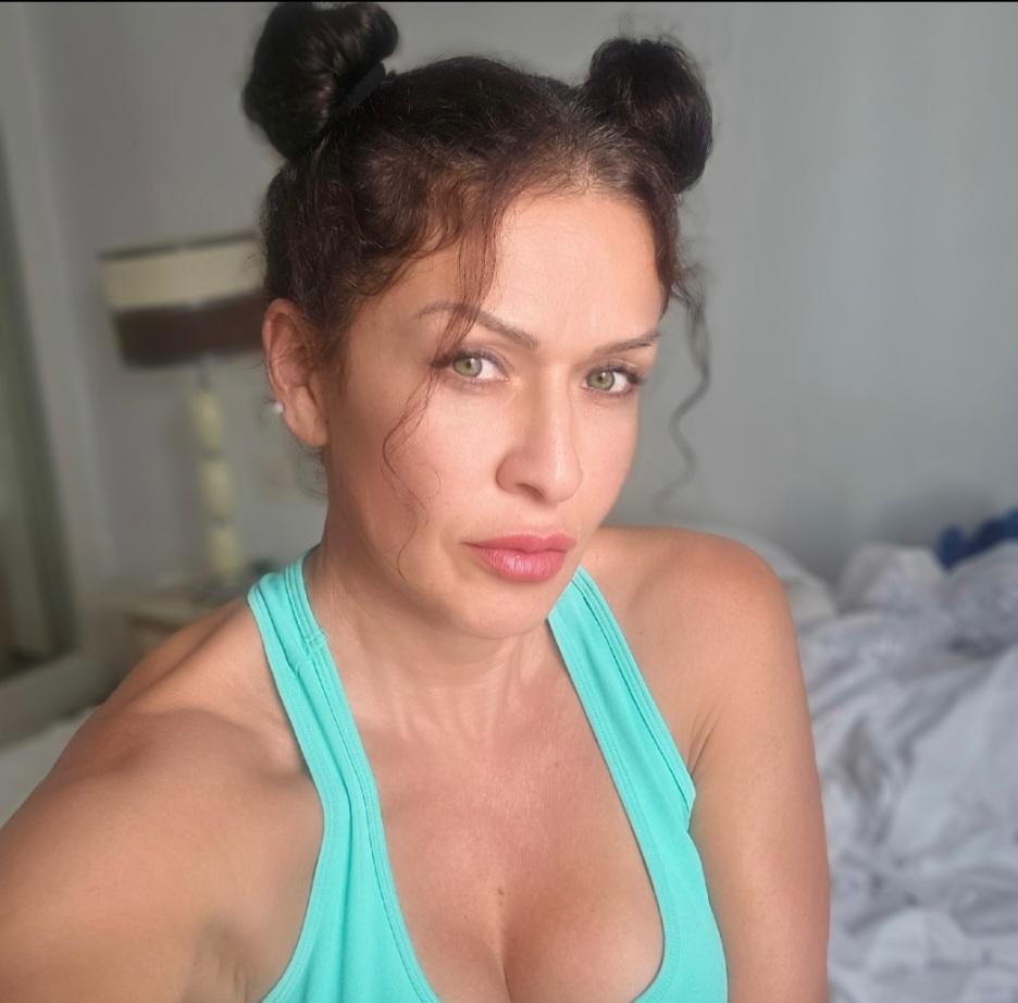 Chica busca chico en Ibiza: 