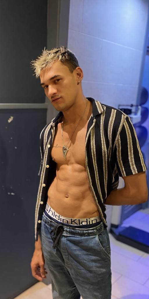 Chico busca chica en Barcelona: 