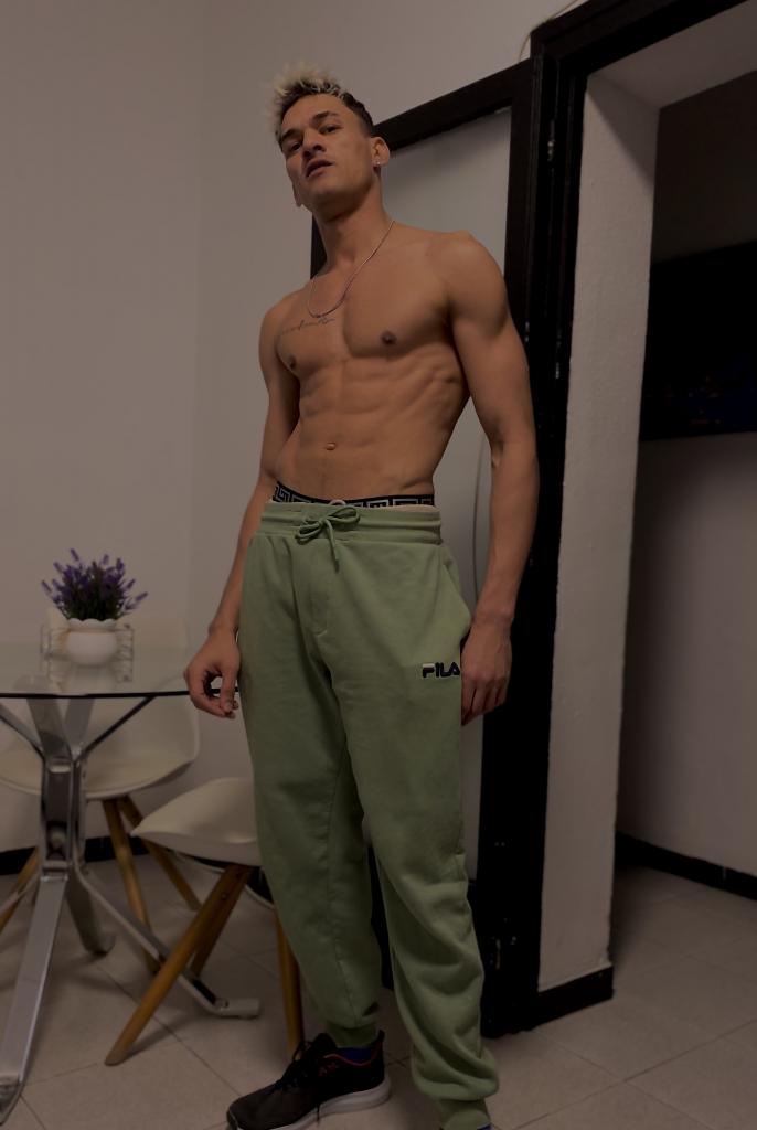 Chico busca chica en Barcelona: 