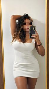 644830149: Chica busca chico en La Coruña