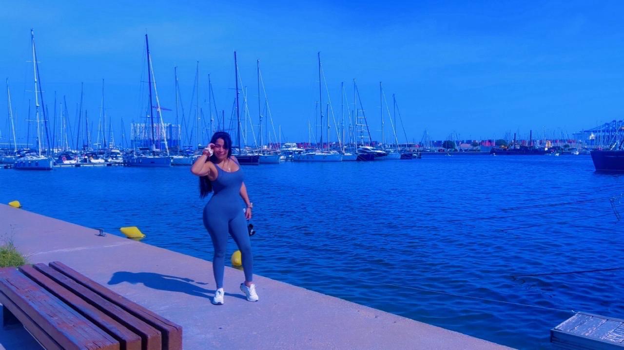 Chica busca chico en Murcia: 