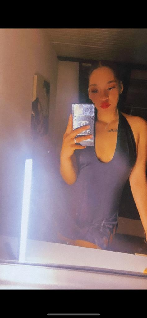 641671179: Chica busca chico en La Coruña