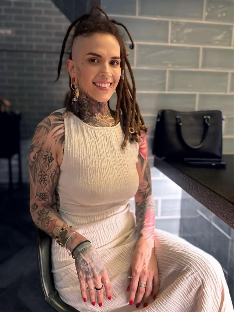 Chica busca chico en Cádiz: 