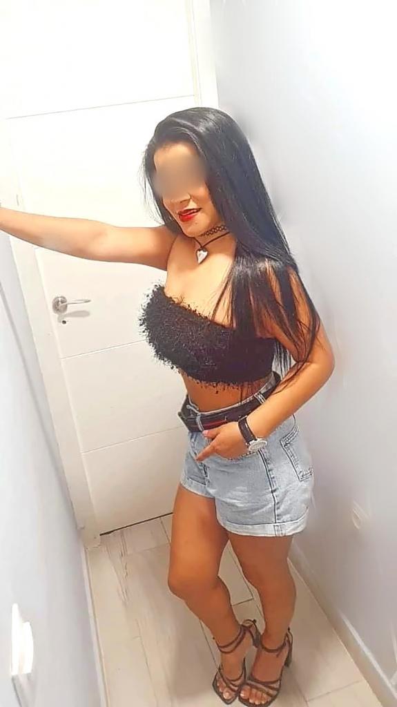 666456226: Chica busca chico en Córdoba