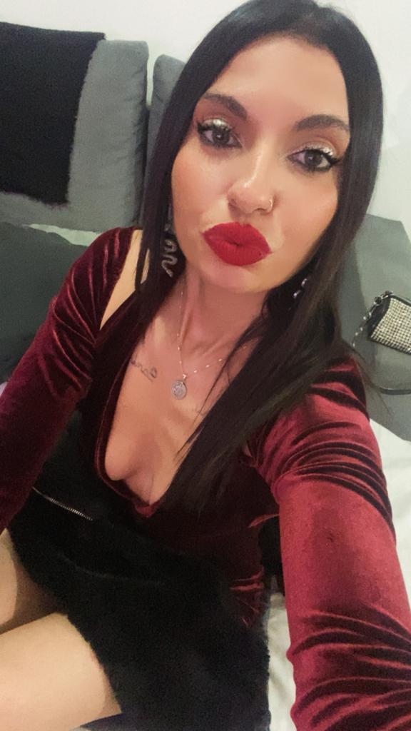 Chica busca chico en Almería: 