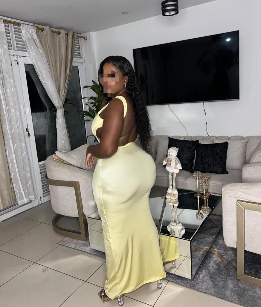 Chica busca chico en Valencia: Chica busca chico