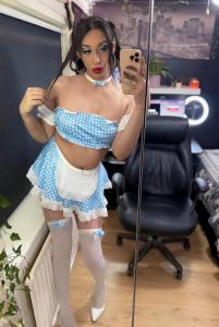 631390367: Transexual en Valladolid