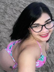 617455980: Chica busca chico en Barcelona