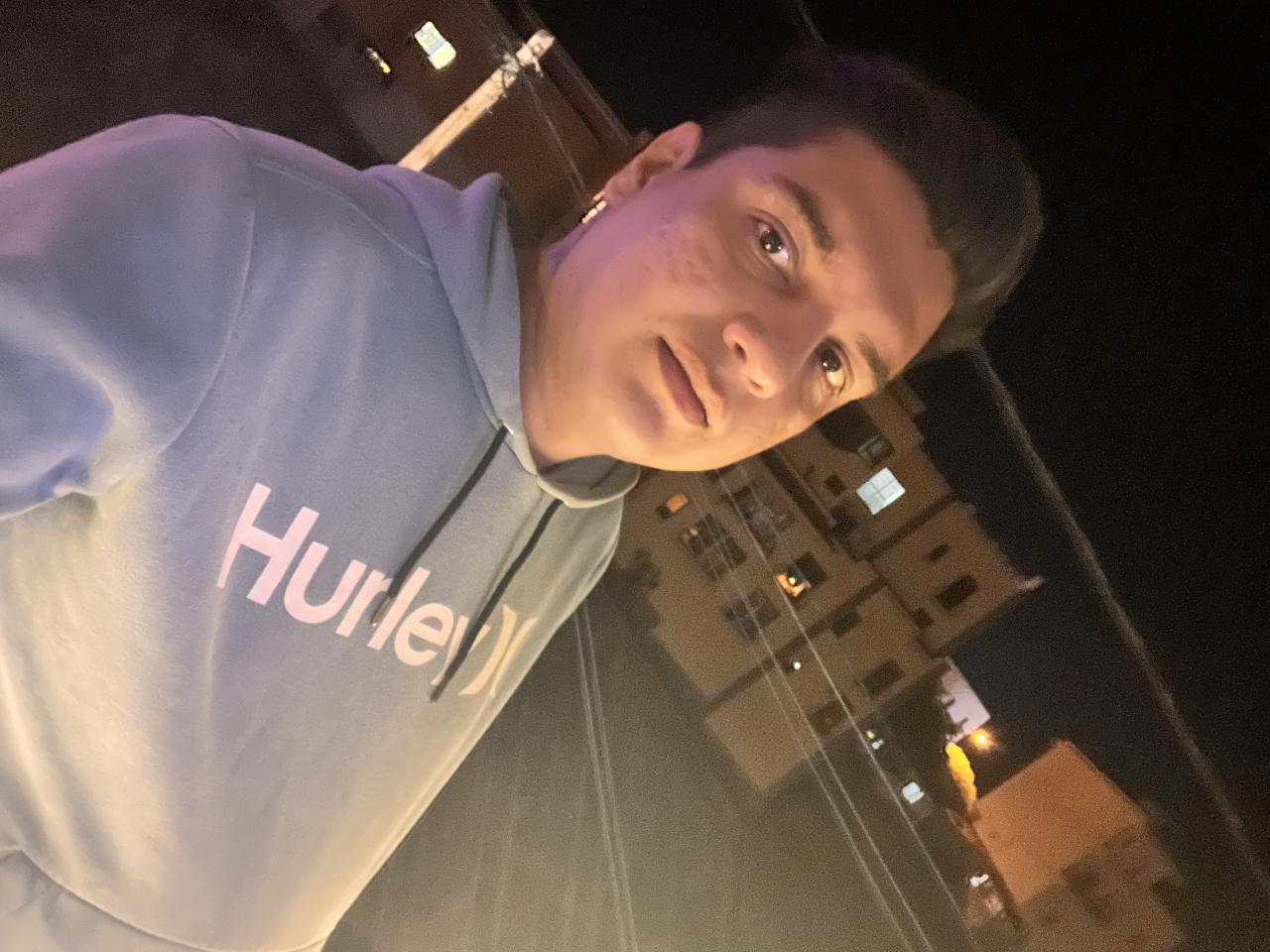 600229878: Chico busca chica en Las Palmas