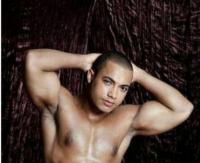 643058841: Chico busca chica en Las Palmas