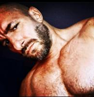 603897404: Chico busca chica en La Coruña