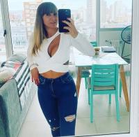 613290585: Chica busca chico en Almería