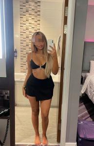 Chica busca chico en Granada: 