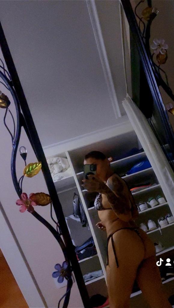 Chica busca chico en Cádiz: 