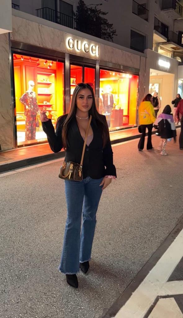 Chica busca chico en Sevilla: 