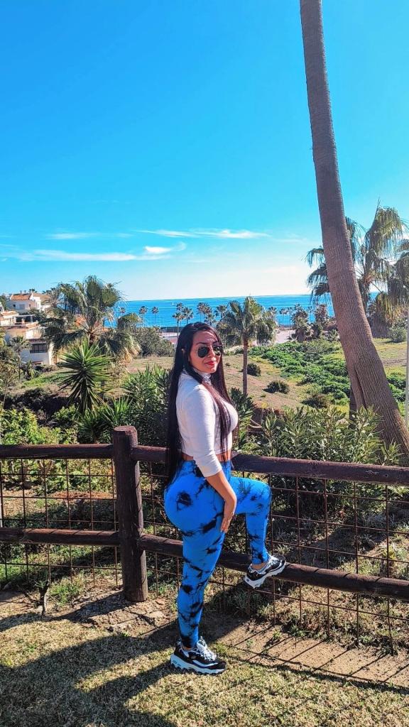 615508454: Chica busca chico en Barcelona