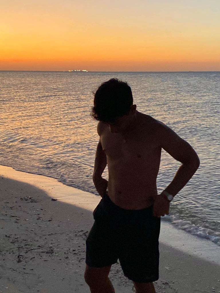 Chico busca chica en Sevilla: 