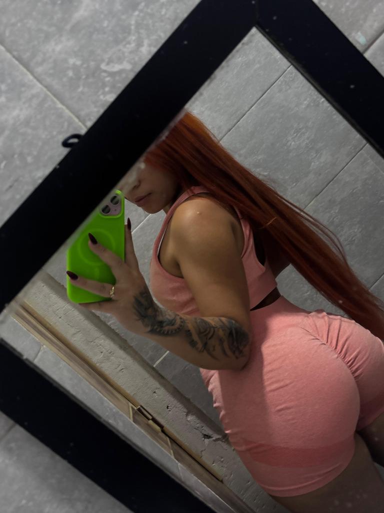 663186676: Chica busca chico en Barcelona