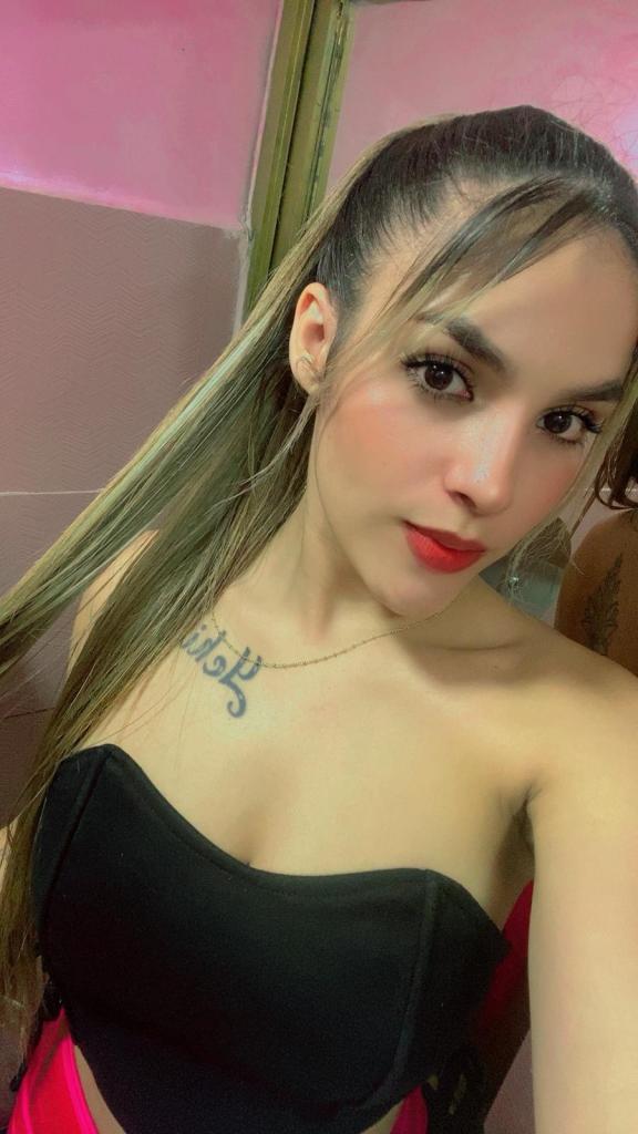 632298867: Chica busca chico en Ibiza