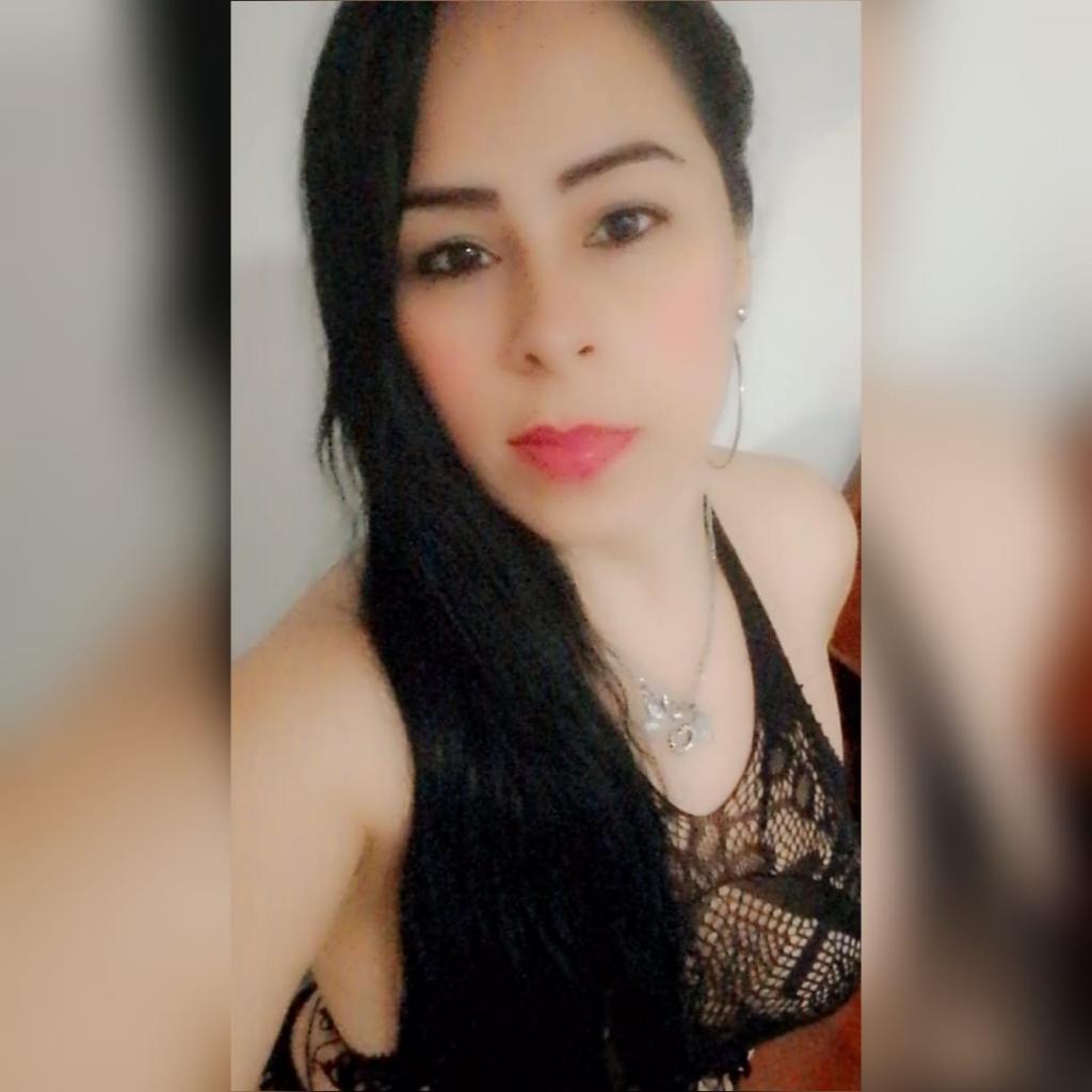 614877153: Chica busca chico en Madrid