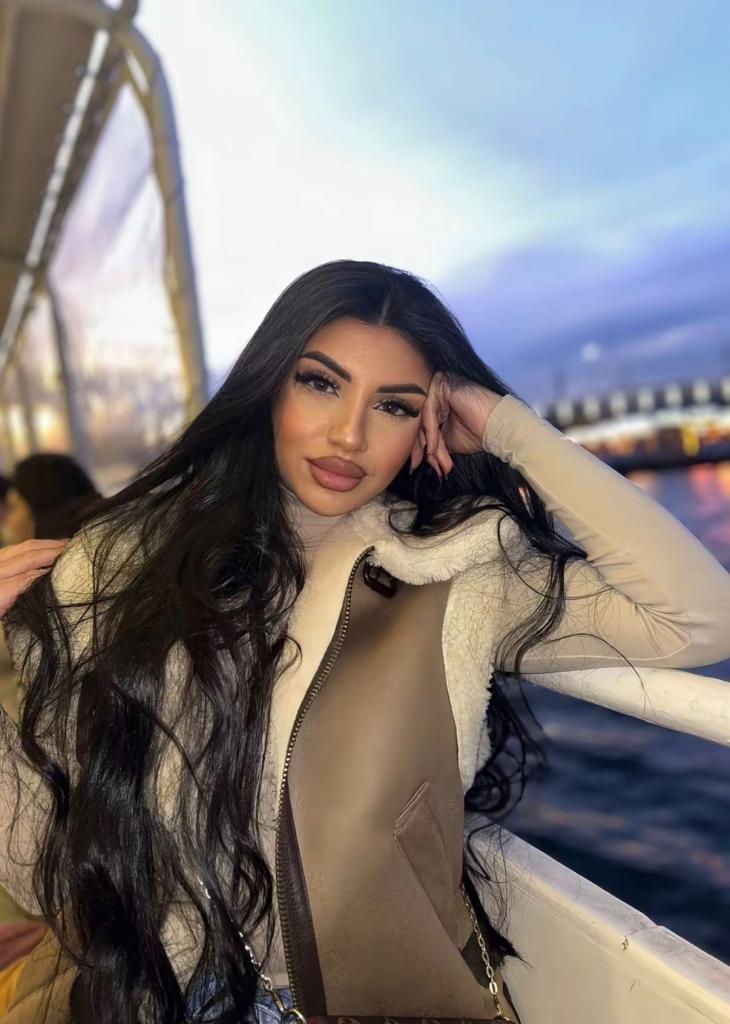 Chica busca chico en Sevilla: 