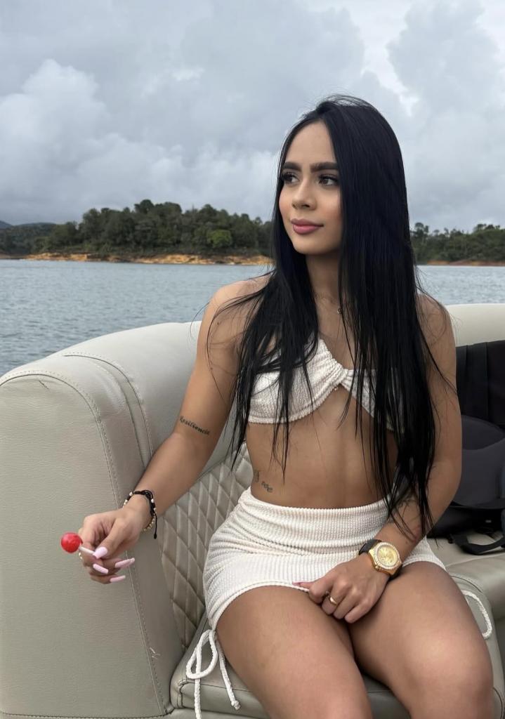 Chica busca chico en Tenerife: 